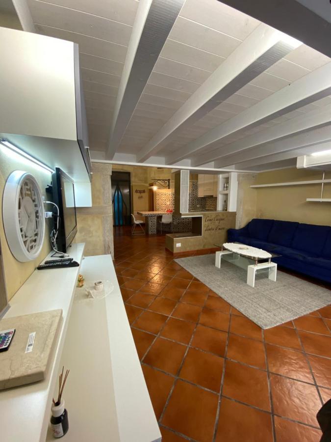 Bed and Breakfast Dimora In Centro Трані Екстер'єр фото